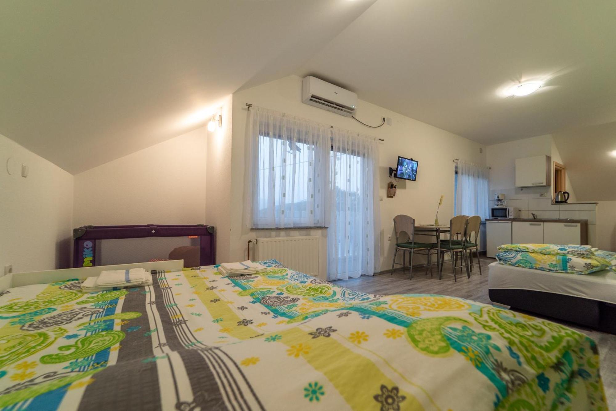 Studio Apartments Ante 라코비카 외부 사진