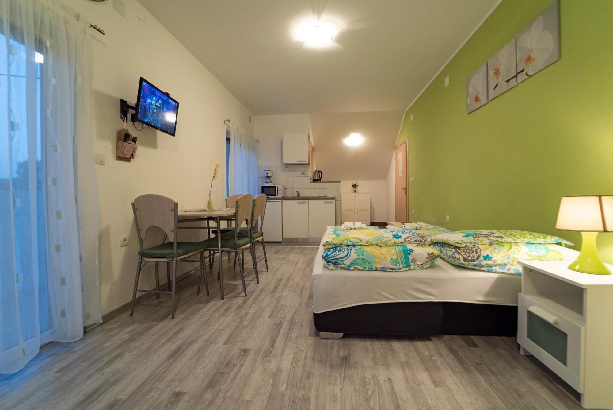 Studio Apartments Ante 라코비카 외부 사진